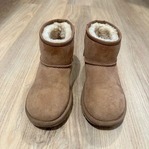 Ugg Classic Mini